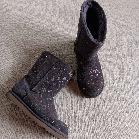 UGG ♡ zodiac suede winter boots celestial star moon - Picture 3 of 12